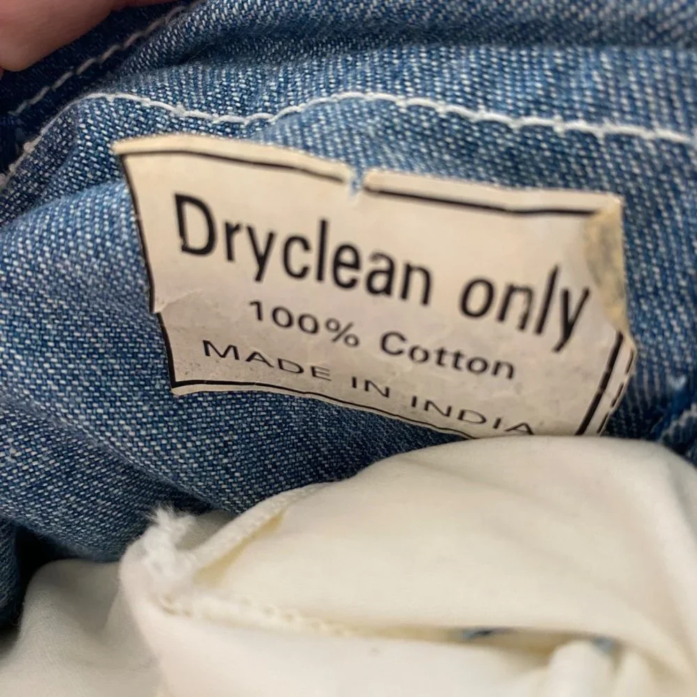 Denim throw pillow button closure blue casual‎ decorative 100% cotton 18